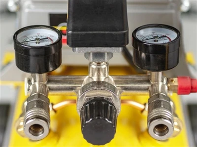 What are the functions and advantages of air compressor controller